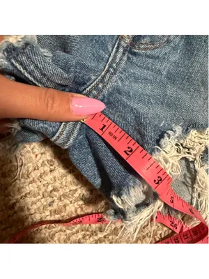 Abercrombie & Fitch The Mom Short High Rise in Size 25 0 Blue denim shorts with thumbnail 8