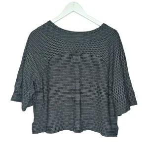 Free People FP Movement Black Striped Cropped V-neck Tee Size Medium thumbnail 3