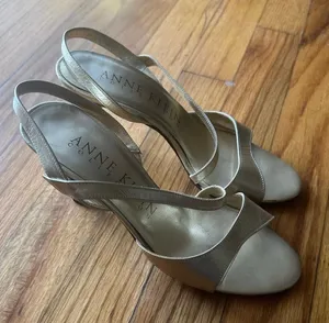 Anne Klein Gold Slingback Low Heel Dress Shoes Women’s Size 6 Classic thumbnail 1