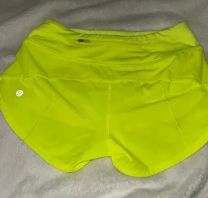 Lululemon Speed Shorts 2.5" thumbnail 1