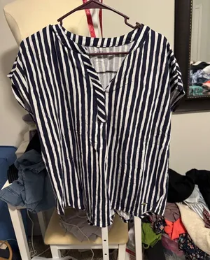 Jones New York Navy & White Vertical Stripe Short Sleeve Top thumbnail 1