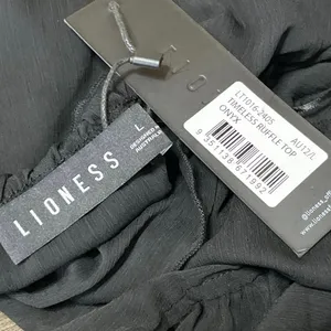 NEW Lioness Timeless Ruffle Black Sheer Mesh Scoop Neck Ruffle Blouse Top Sz L thumbnail 4