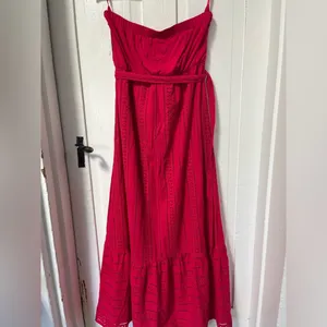 NWT Strapless crochet red pink maxi dress size Large thumbnail 2