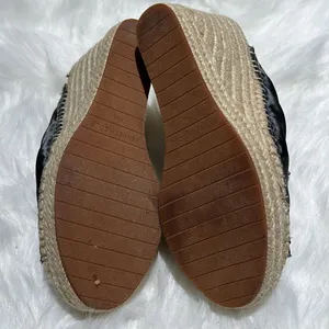 Kenneth Cole Gunmetal Grey Satin Espadrilles Wedge‎ Sandals Size 7.5M. B83 thumbnail 10