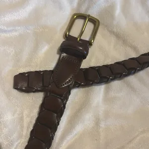 Source Unknown BROWN LEATHER BELT THICK INTERLOCKING LEATHER MADE IN ARGENTINA SIZE40 LENGTH50” thumbnail 1
