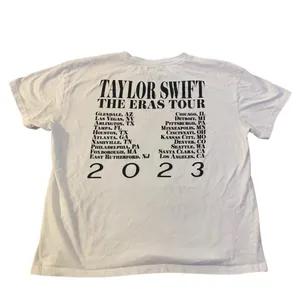 Taylor Swift The Eras Tour T-Shirt XL White 2023 Concert Merch‎ Swiftie Y2k thumbnail 4