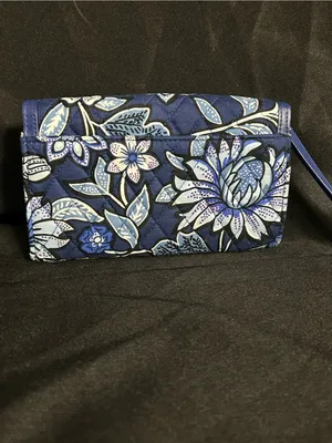 Vera Bradley Blue Floral Quilted Wristlet Wallet thumbnail 2