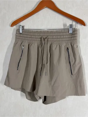 Athleta Women’s Camden Shorts 5” Lightweight Outdoor in Tan Khaki 6 thumbnail 5