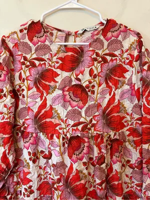 ZARA Sharon Crinkled Textured Floral Print Tiered Mini Dress Red/Pink Sz Large thumbnail 4
