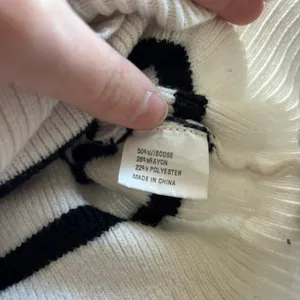 Zesica Women's Striped Knit Sweater thumbnail 8