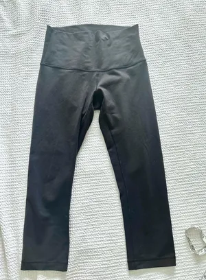 Lululemon high waisted knee length leggings vintage thumbnail 1