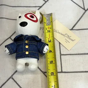 Universal Thread Target Bullseye Dog Keychain Charm OS White Denim Jacket NWT thumbnail 2