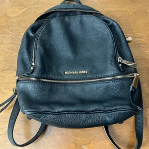 Michael Kors Black Leather Backpack thumbnail 8