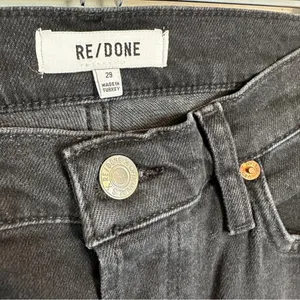 RE/DONE Redone Originals 90's High Rise Ankle Raw Hem Crop Faded Black Jeans 29 thumbnail 4