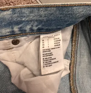 American Eagle High Rise Mom Jean thumbnail 4