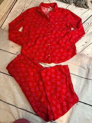 Victoria's Secret Red Floral Button-Front Pajama Set women’s vintage medium thumbnail 1