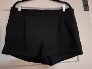 Express Black Women's Tailored High-Waist Shorts thumbnail 1