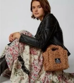 ✨BDG Serena Teddy Fleece Mini Tote Bag Sz Small✨ thumbnail 1
