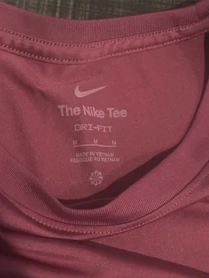 Nike Women’s Burgundy Dri-Fit T-Shirt - Size Medium thumbnail 3