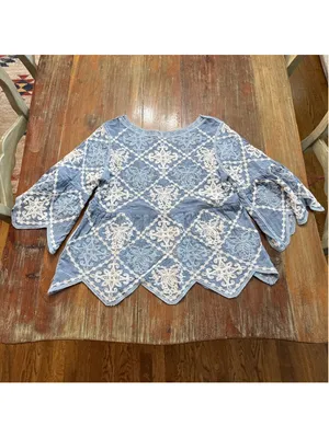 Kindred Boho Embroidered Eyelet Lace Bell Sleeve Top Blue Scalloped Hem Size M thumbnail 11