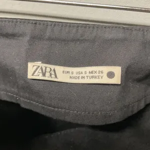 Zara Mini Skirt‎ Womens Small Black Textured Coated A-Line Night Out Edgy thumbnail 4