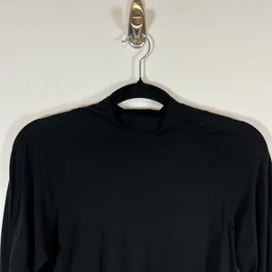 Lululemon Black Mock Neck Long Sleeve Raglan Top Curved Hem‎ Activewear Womens S thumbnail 2