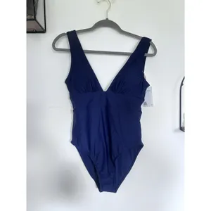 NWT Quince Deep Navy Blue Italian Plunge One-Piece Swimsuit Sz Medium thumbnail 3
