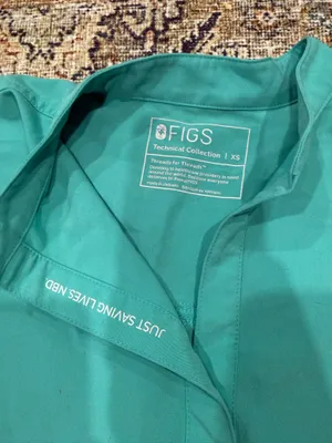 Surgical Green FIGS Set Scrubs thumbnail 4