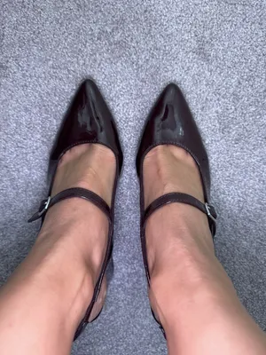 Old Navy Slingback Mary Jane Heels Size 8 Oxblood Patent Leather thumbnail 4