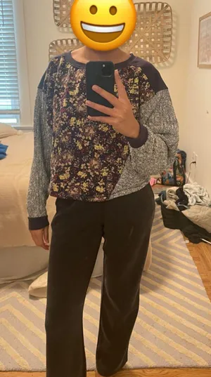 Sweater thumbnail 2