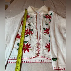 VINTAGE Victoria Jones White Embroidery Christmas Cardigan size L thumbnail 9
