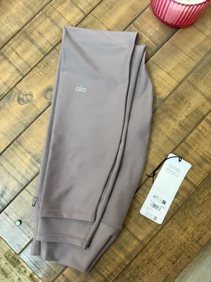 ALO Yoga High-Waist Leggings in Mauve Taupe thumbnail 2