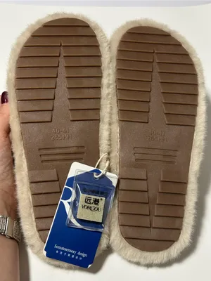Faux Fur House Slippers - Size 40/41 - Cozy Plush Slides thumbnail 4