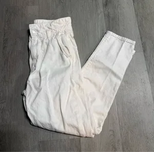 American eagle white mom jeans  thumbnail 2