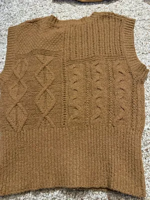 Pink Rose Sweater vest thumbnail 4
