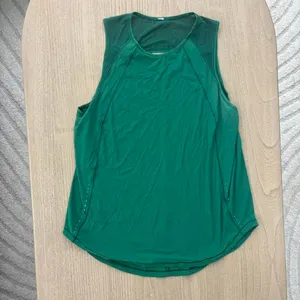 Lululemon Green Tank Top Size 8 thumbnail 2