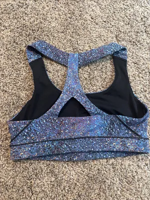 Lululemon Fast Lane Bra size 4 thumbnail 3
