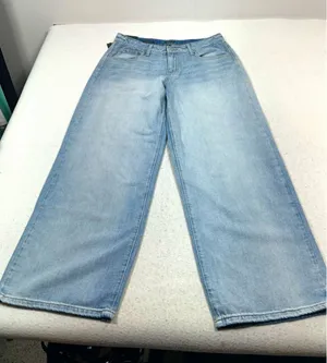 Wild Fable Women’s Low Rise Baggy Light Wash Blue Denim Jeans Size 10 thumbnail 1