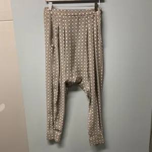 Zara Basic Women S‎ Geometric Print Harem Pants Beige Black thumbnail 7