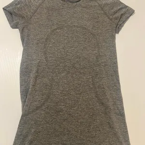 Lululemon Swiftly Tech thumbnail 2