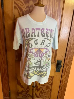 American Eagle Grateful Dead Graphic Tee XS Butterfly Skull Mushroom Band Tee thumbnail 7