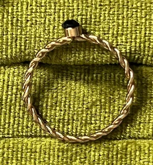 Gold thumbnail 1
