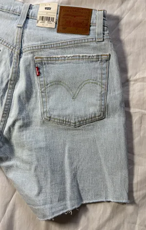 501 Levi’s High-Rise Shorts Premium Denim thumbnail 7