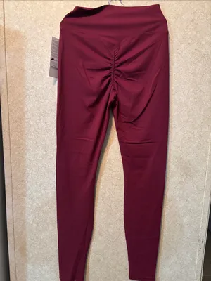 High-Waist Sculpting Leggings in Burgundy thumbnail 5