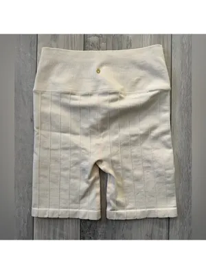 Spiritual Gangster Neutral Amara Wide Rib Heather Seamless Biker Short xs/s thumbnail 6