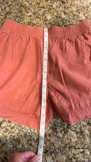 Old Navy High-Waist Shorts in Dusty Rose thumbnail 6