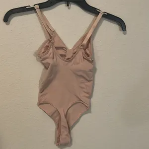 NWOT SKIMS (B11) Sculpting Thong Bodysuit new Shapewear S/M thumbnail 4