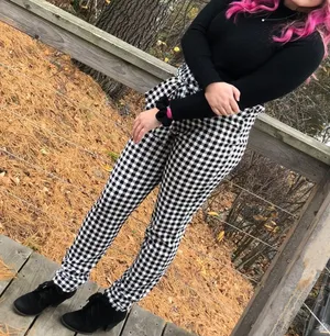 Shein High-Waisted Pants thumbnail 1