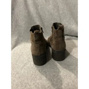 Clarks Brown Suede Ankle Boots Womens Block Heel‎ Side Zip Booties thumbnail 4