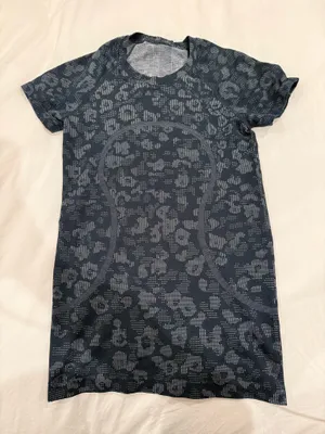 Lululemon Swiftly Tech Short Sleeve thumbnail 1